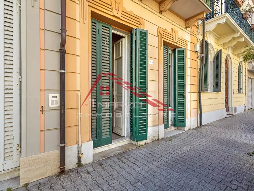 Immagine 3 di Terratetto in vendita  a Viareggio