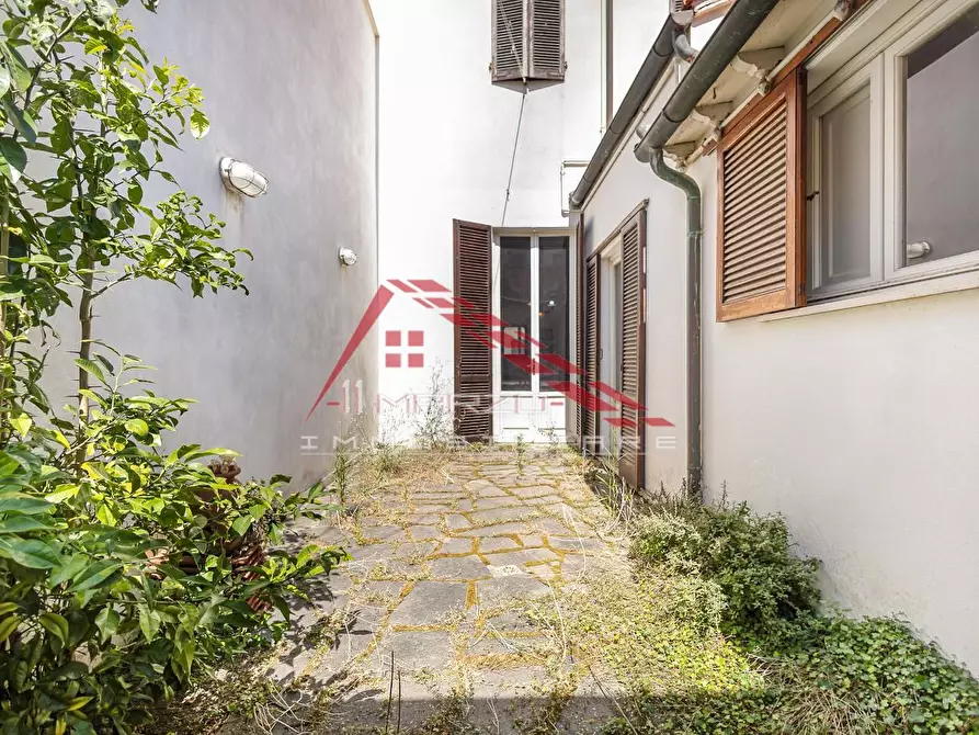 Immagine 10 di Terratetto in vendita  a Viareggio