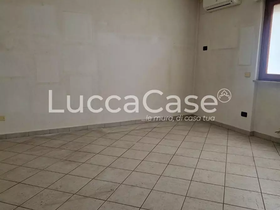 Immagine 41 di Villetta a schiera in vendita  a Massarosa