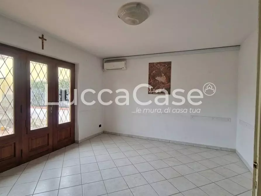 Immagine 40 di Villetta a schiera in vendita  a Massarosa