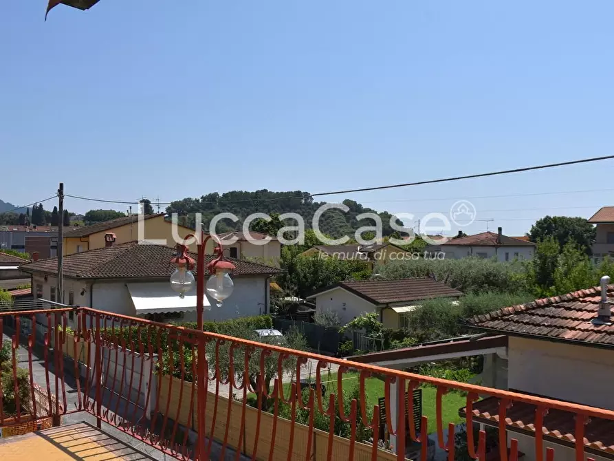 Immagine 16 di Villetta a schiera in vendita  a Massarosa