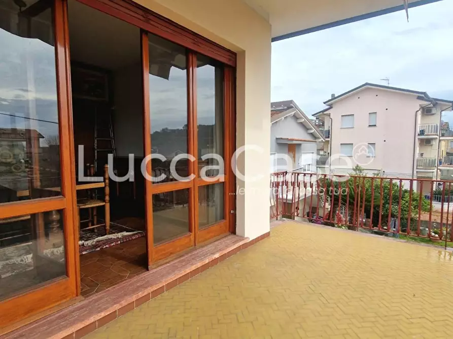 Immagine 53 di Villetta a schiera in vendita  a Massarosa