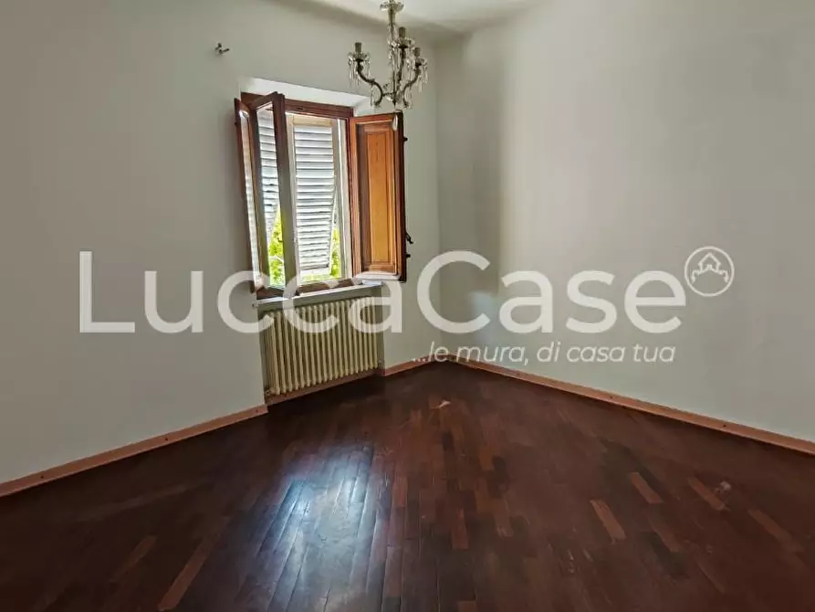 Immagine 21 di Casa indipendente in vendita  a Lucca