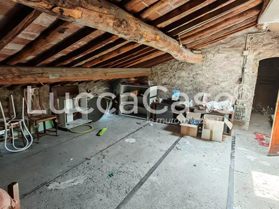 Immagine 27 di Casa indipendente in vendita  a Lucca