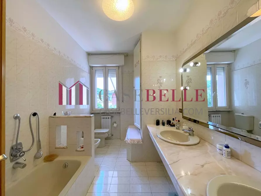Immagine 20 di Casa indipendente in vendita  a Massarosa