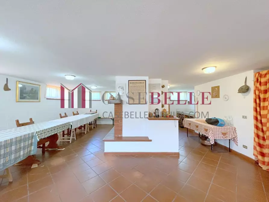 Immagine 48 di Casa indipendente in vendita  a Massarosa