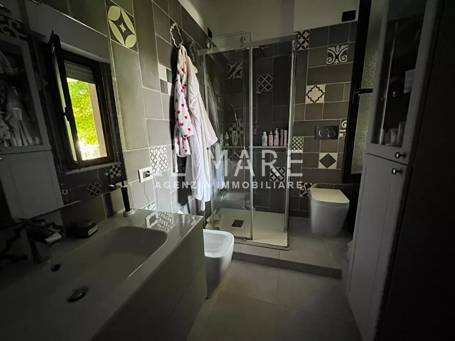 Immagine 10 di Appartamento in vendita  a Massa