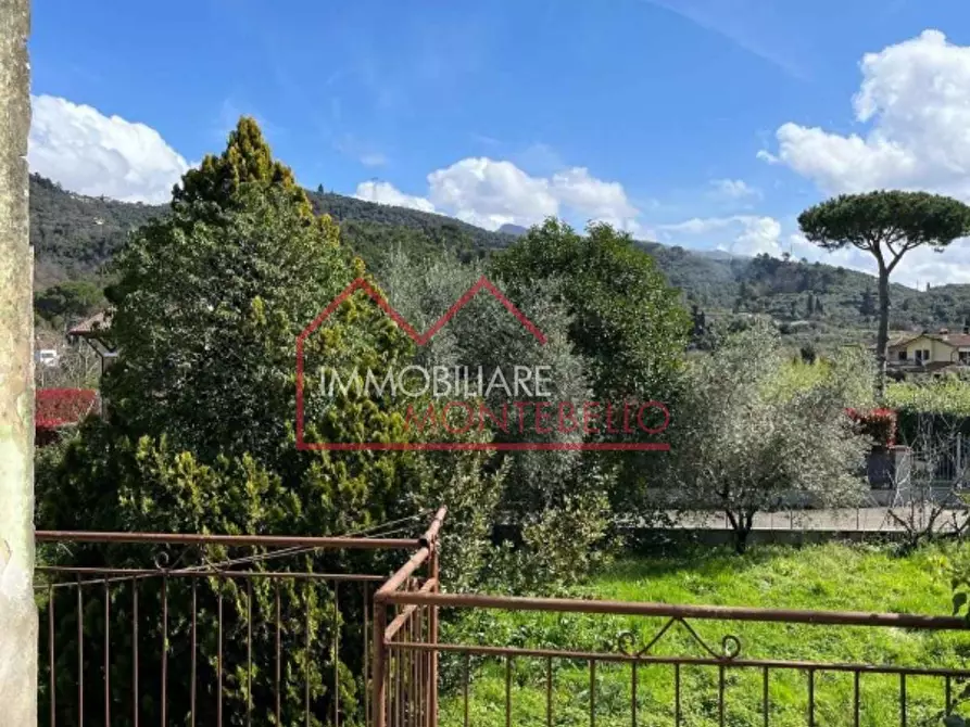 Immagine 9 di Rustico / casale in vendita  a Camaiore