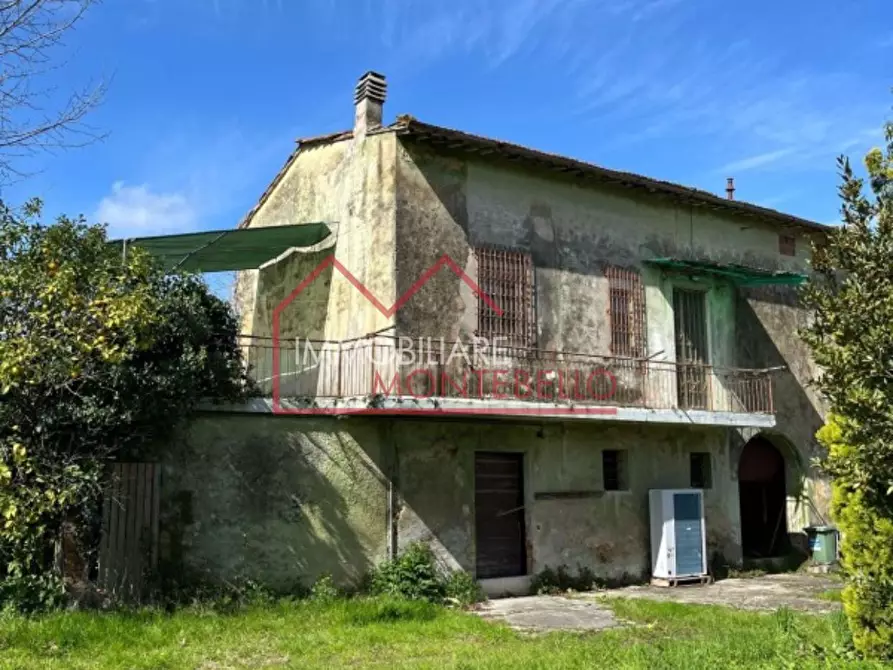 Immagine 2 di Rustico / casale in vendita  a Camaiore