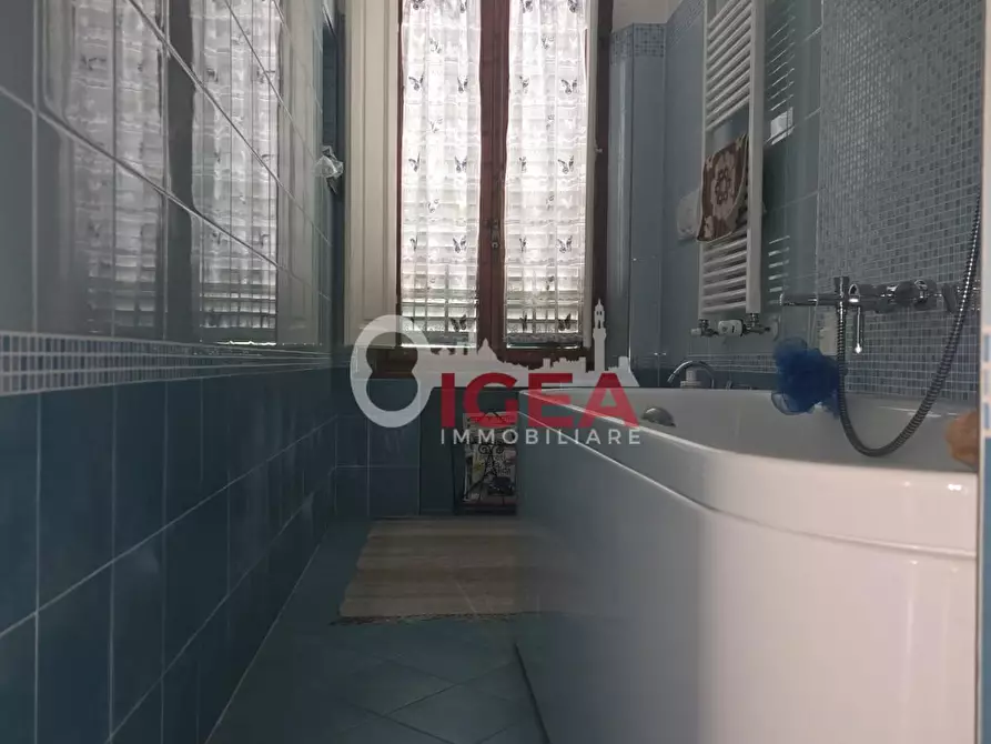 Immagine 44 di Appartamento in vendita  a Siena