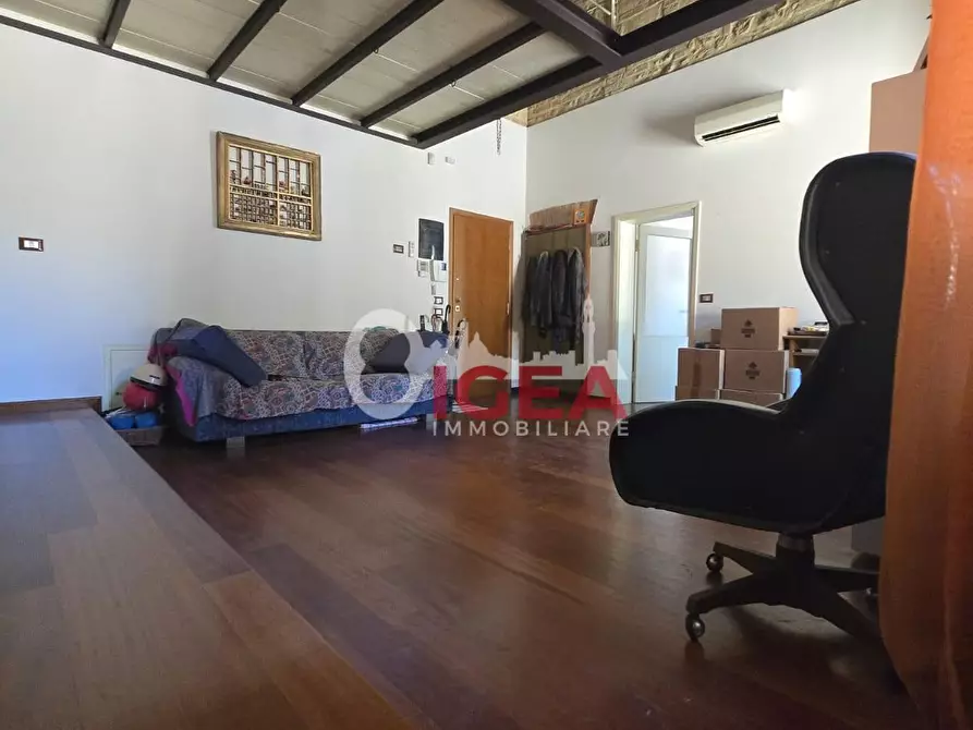 Immagine 15 di Appartamento in vendita  a Siena