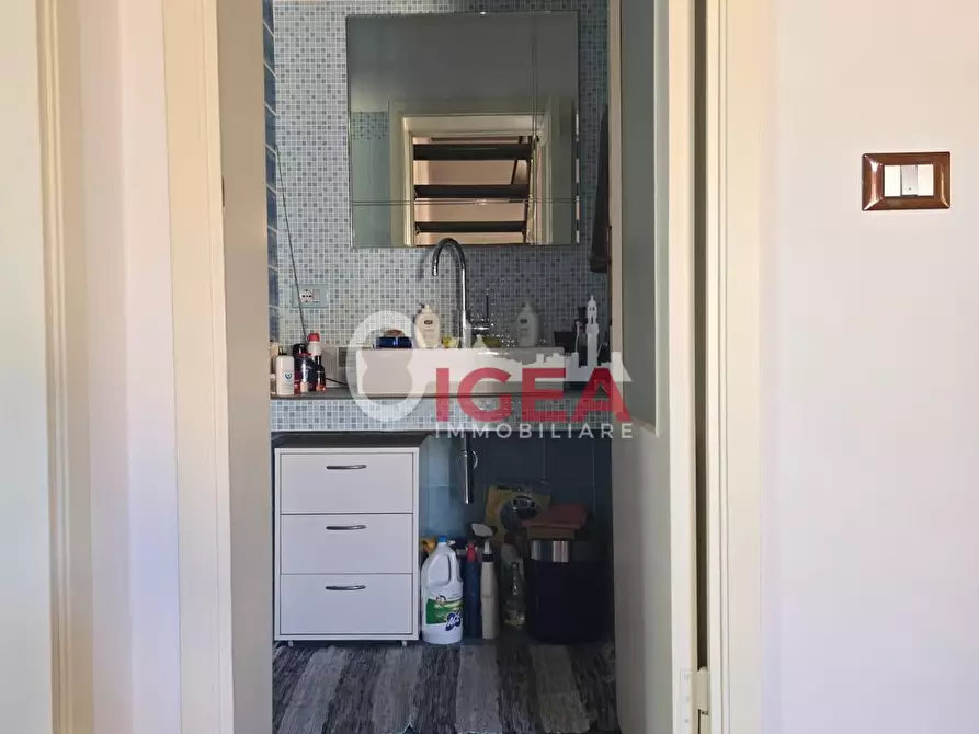 Immagine 41 di Appartamento in vendita  a Siena