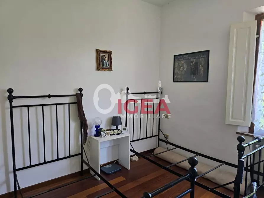 Immagine 23 di Appartamento in vendita  a Siena