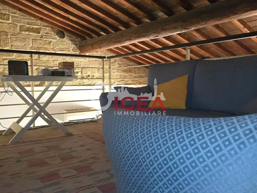 Immagine 37 di Appartamento in vendita  a Siena