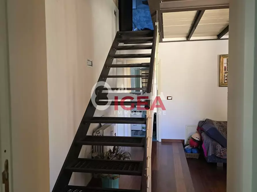 Immagine 16 di Appartamento in vendita  a Siena