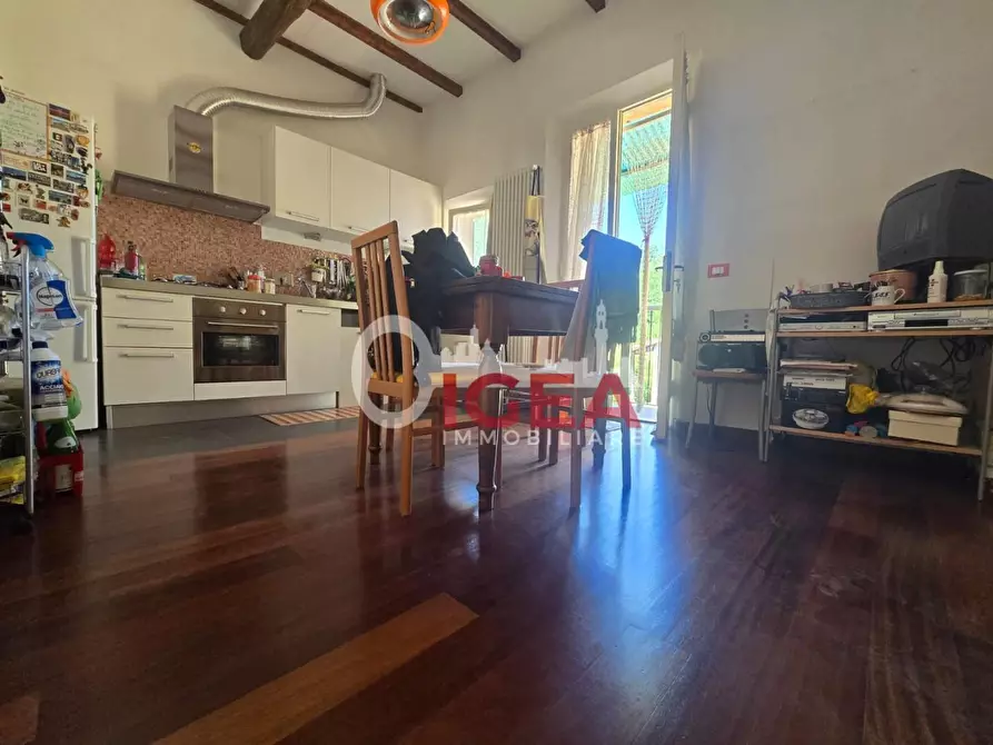 Immagine 4 di Appartamento in vendita  a Siena