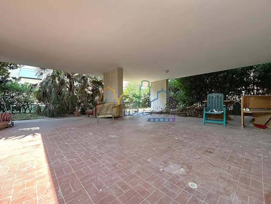 Immagine 3 di Villa in vendita  a Cascina