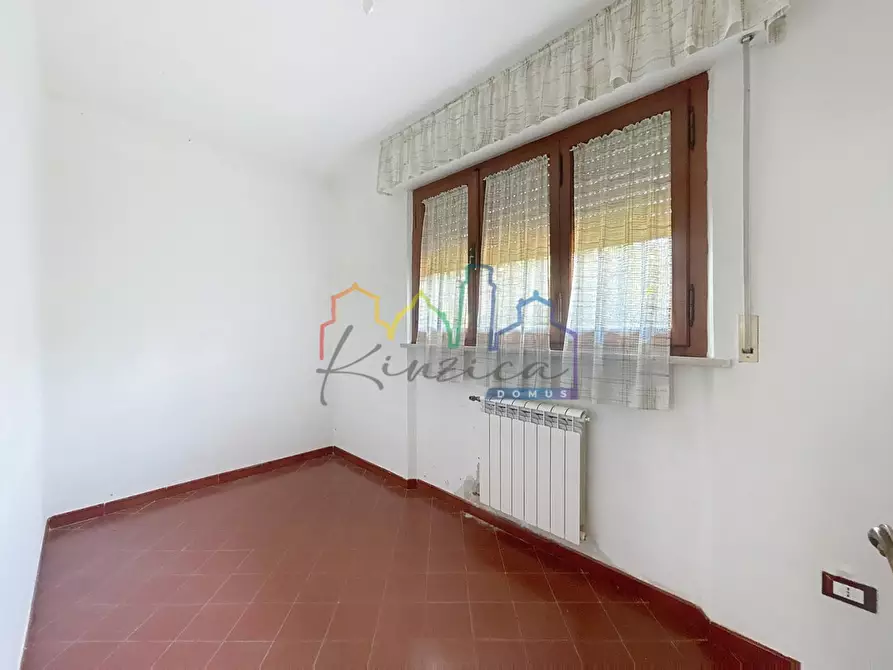 Immagine 15 di Villa in vendita  a Cascina