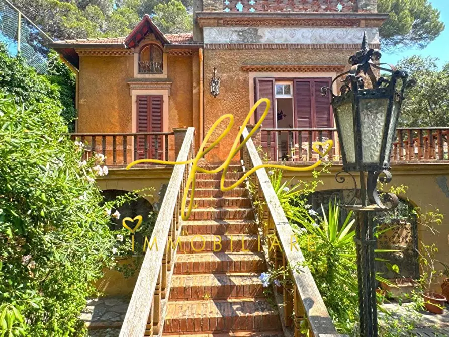 Immagine 21 di Villa in vendita  a Rosignano Marittimo