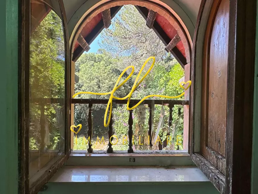 Immagine 25 di Villa in vendita  a Rosignano Marittimo