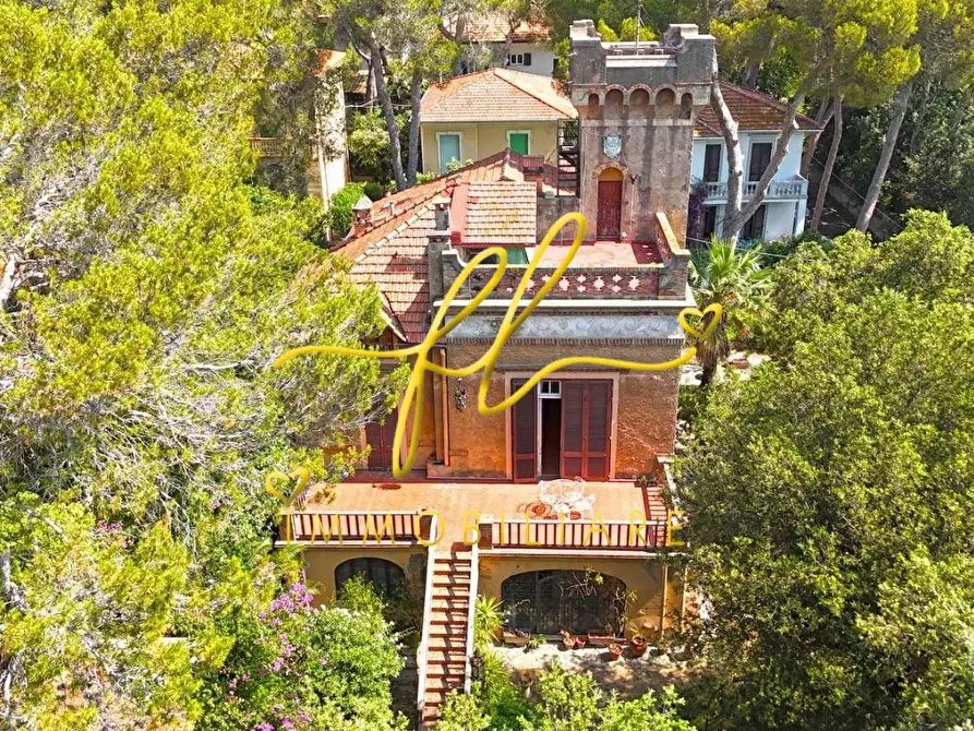 Immagine 17 di Villa in vendita  a Rosignano Marittimo