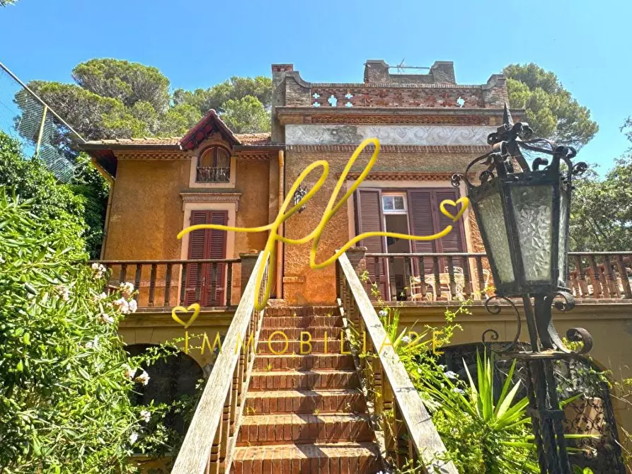 Immagine 19 di Villa in vendita  a Rosignano Marittimo