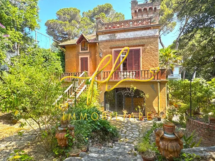 Immagine 8 di Villa in vendita  a Rosignano Marittimo