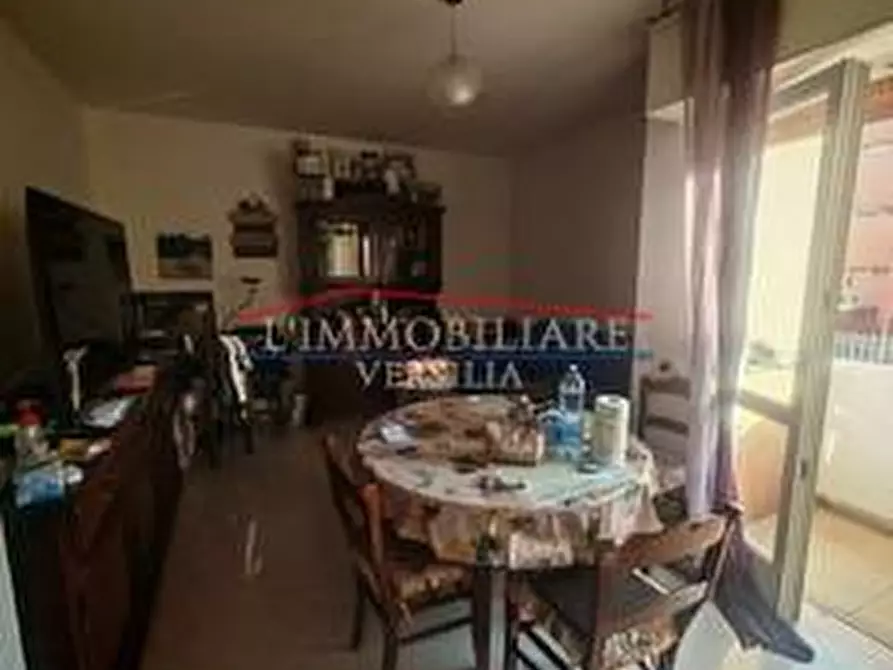 Immagine 5 di Appartamento in vendita  a Massa