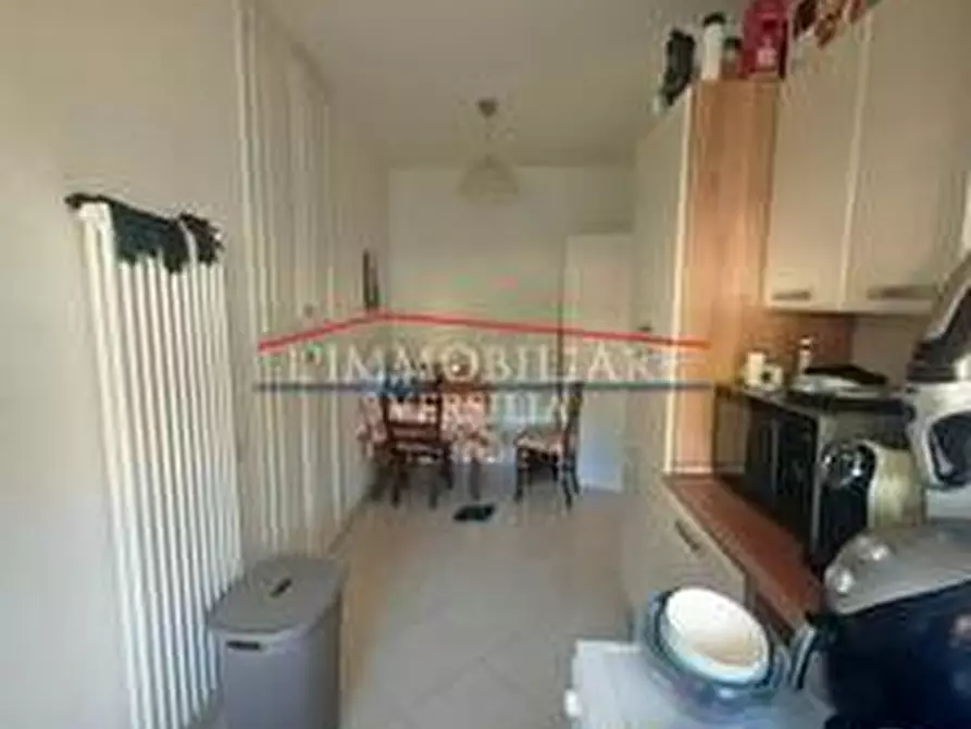 Immagine 3 di Appartamento in vendita  a Massa