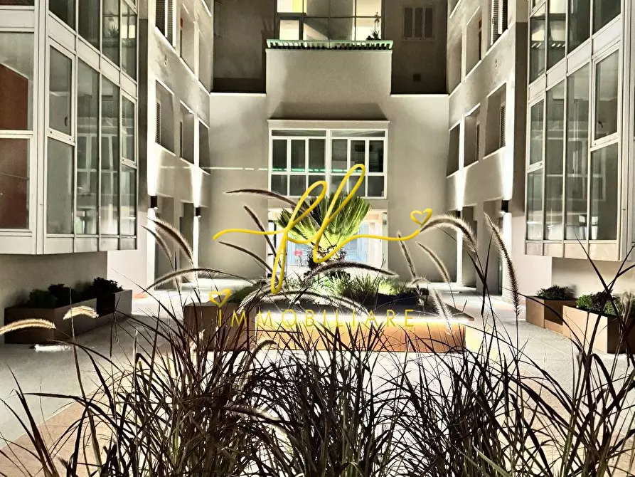 Immagine 1 di Appartamento in vendita  a Cecina