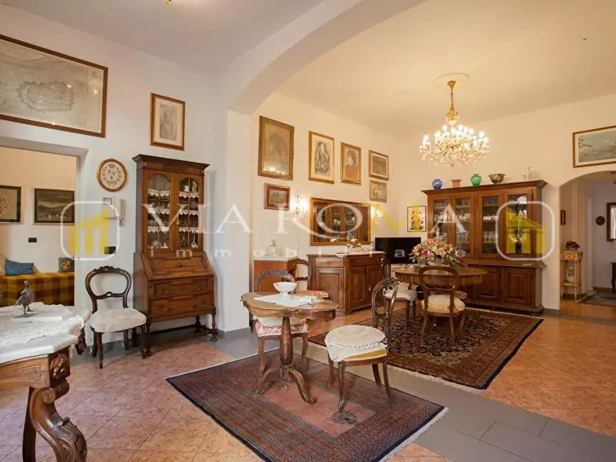 Immagine 6 di Appartamento in vendita  a Lucca