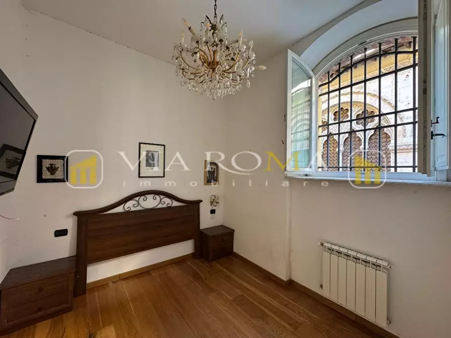 Immagine 13 di Appartamento in vendita  a Lucca