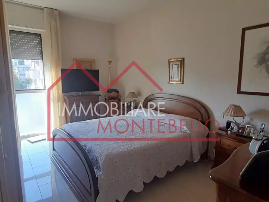 Immagine 6 di Appartamento in vendita  a Viareggio