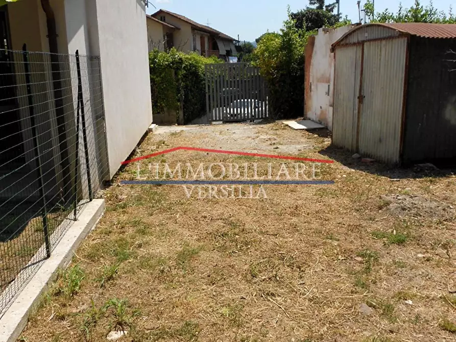 Immagine 38 di Casa bifamiliare in vendita  a Massa