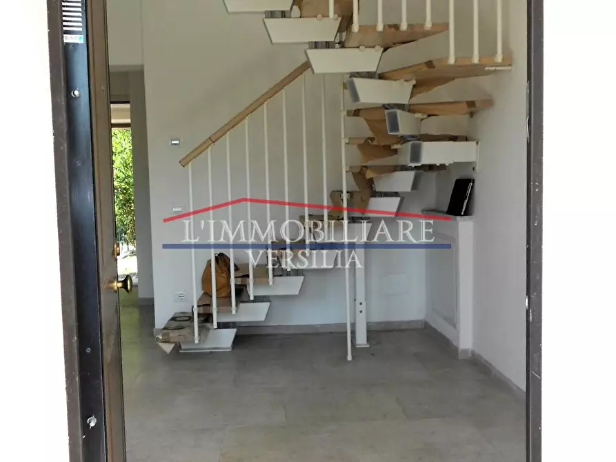 Immagine 5 di Casa bifamiliare in vendita  a Massa