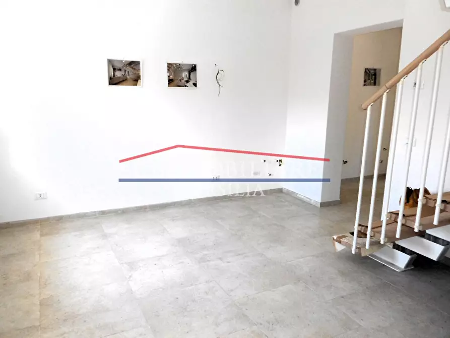 Immagine 6 di Casa bifamiliare in vendita  a Massa