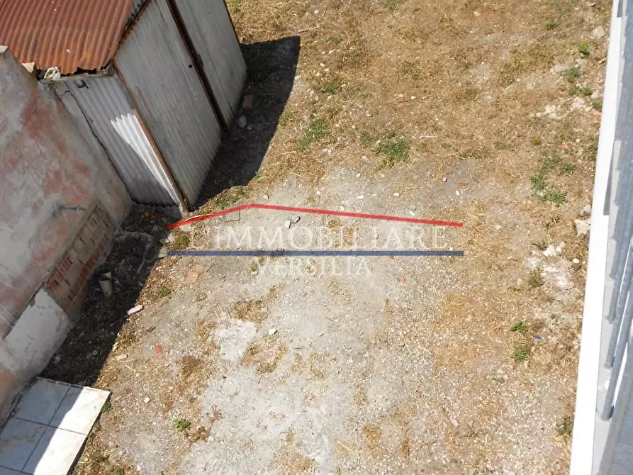 Immagine 30 di Casa bifamiliare in vendita  a Massa