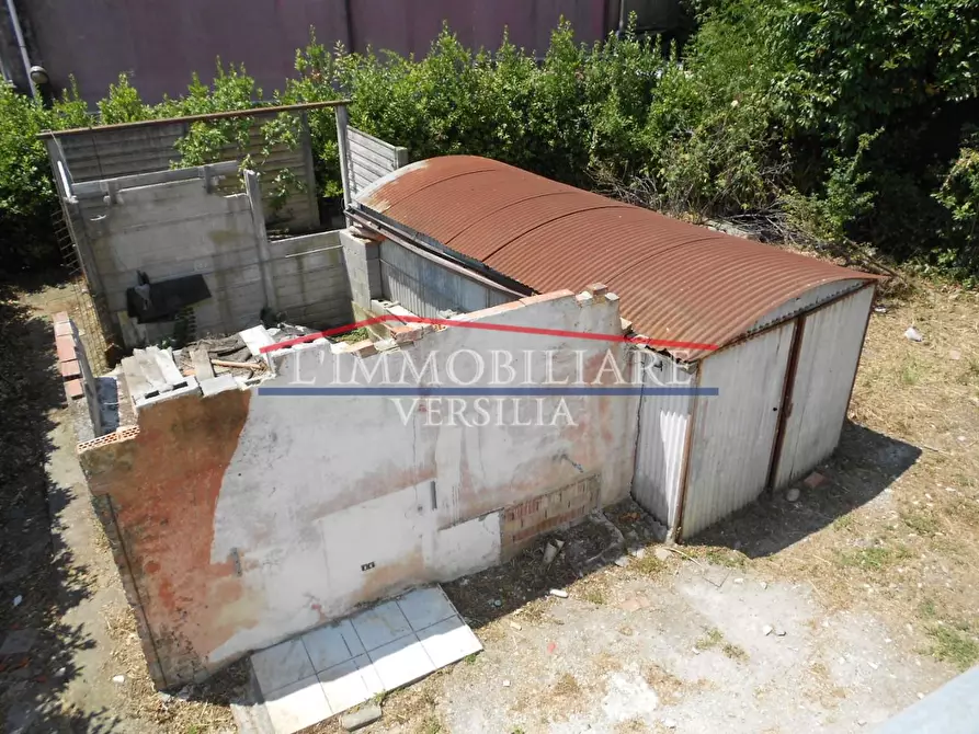 Immagine 31 di Casa bifamiliare in vendita  a Massa