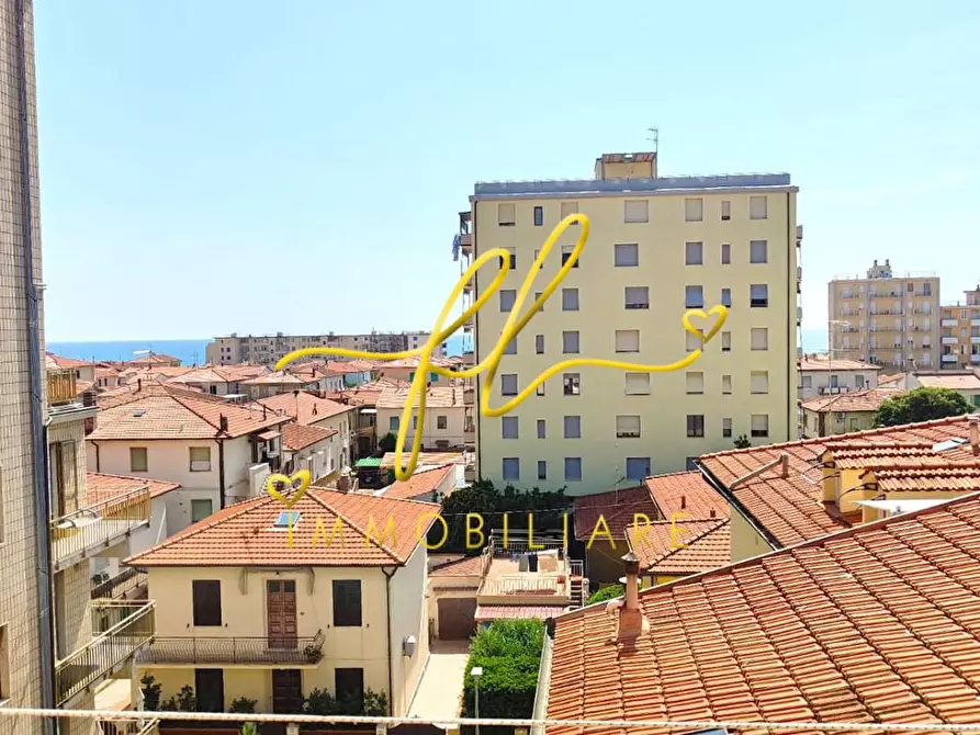 Immagine 20 di Appartamento in vendita  a Rosignano Marittimo