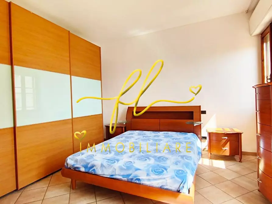 Immagine 11 di Appartamento in vendita  a Rosignano Marittimo