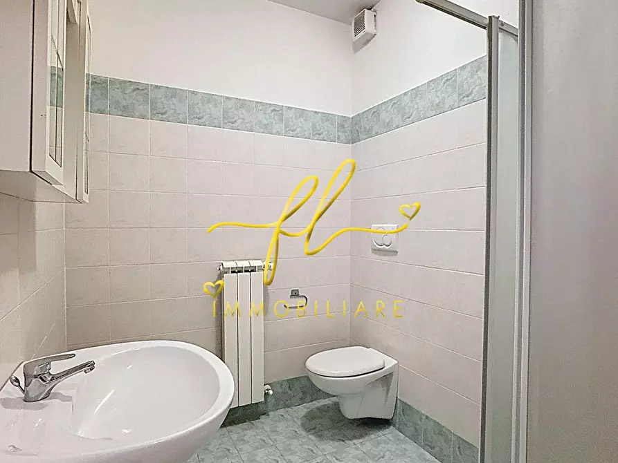 Immagine 7 di Appartamento in vendita  a Cecina