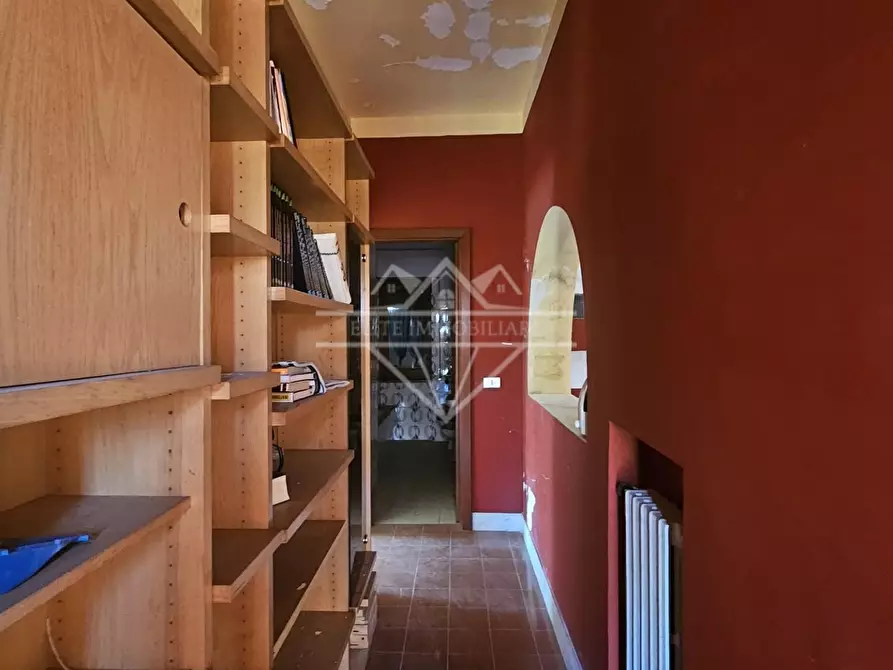 Immagine 18 di Villa in vendita  a Ortonovo