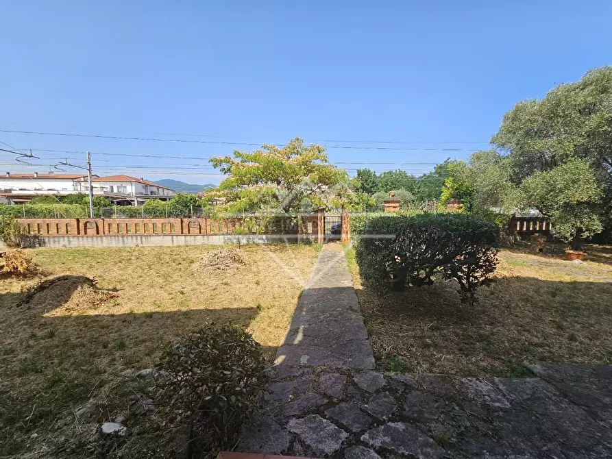 Immagine 23 di Villa in vendita  a Ortonovo