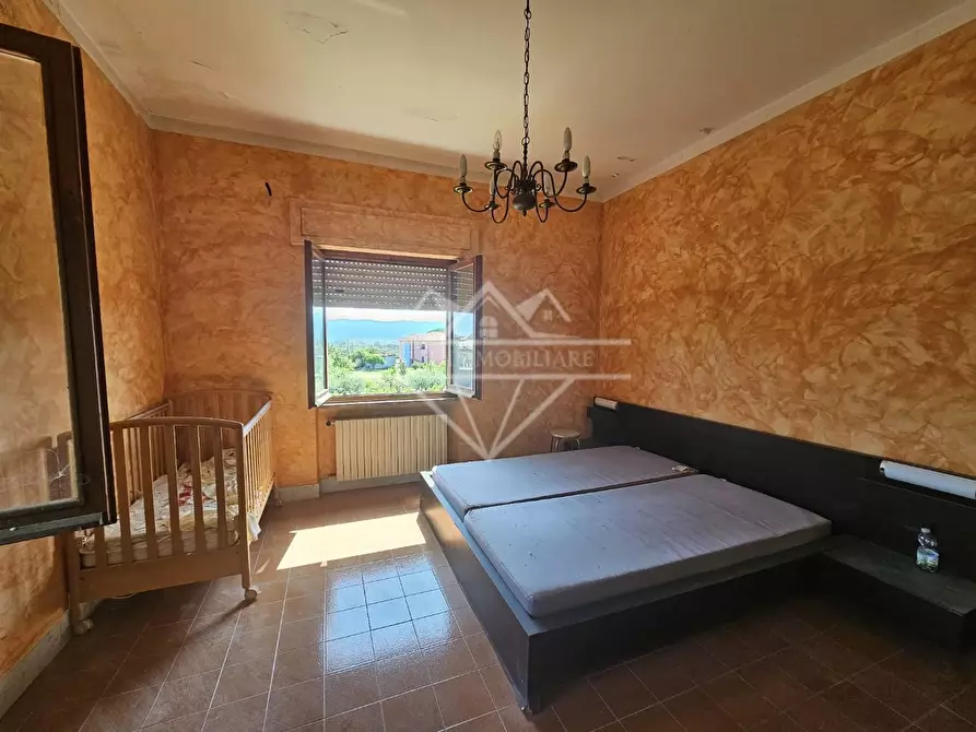 Immagine 16 di Villa in vendita  a Ortonovo