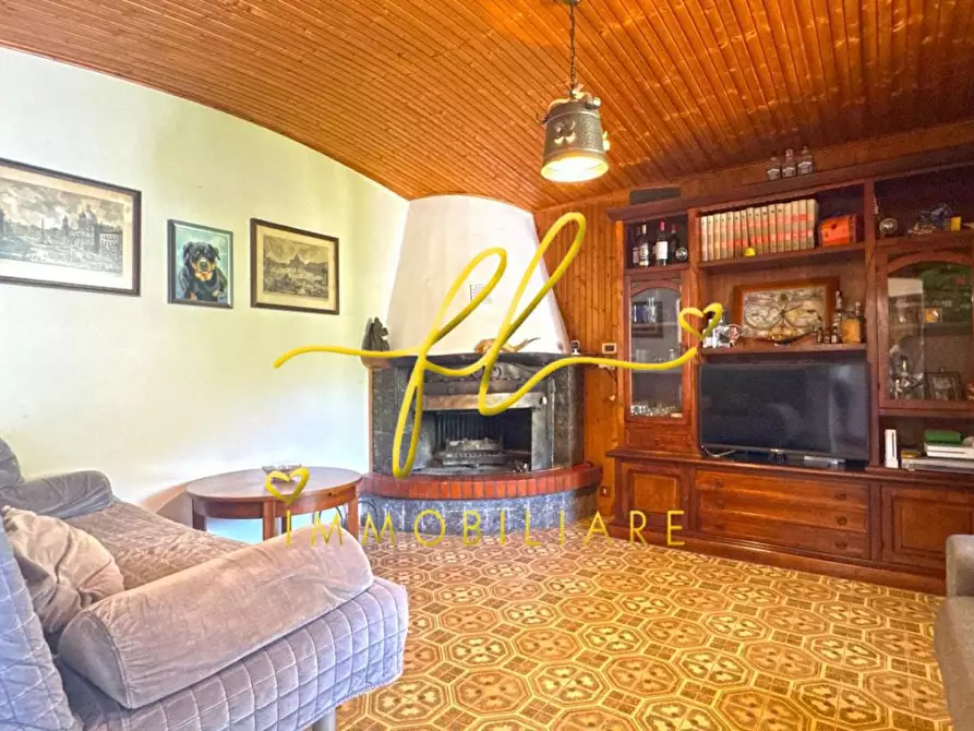 Immagine 4 di Villa in vendita  a Cecina