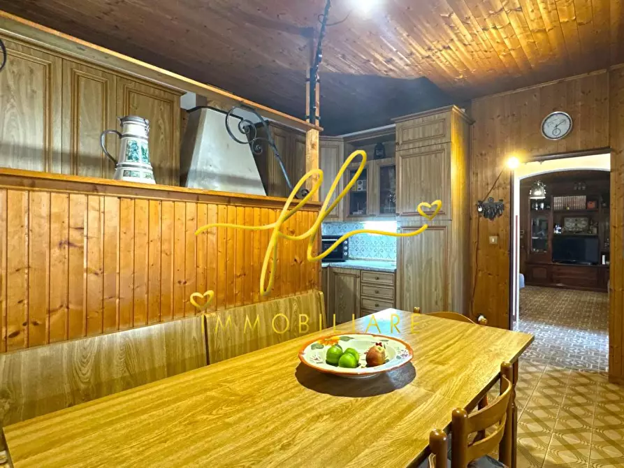 Immagine 7 di Villa in vendita  a Cecina