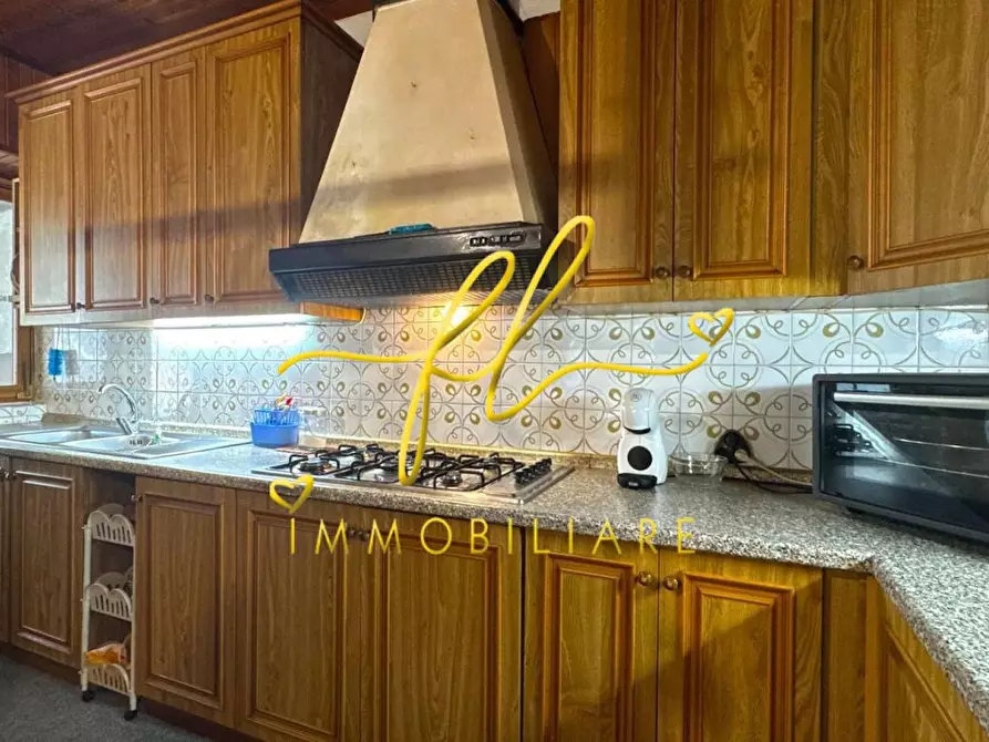 Immagine 9 di Villa in vendita  a Cecina