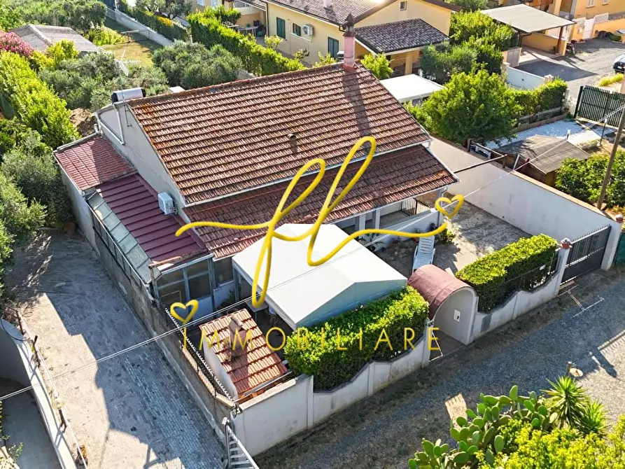 Immagine 39 di Villa in vendita  a Cecina