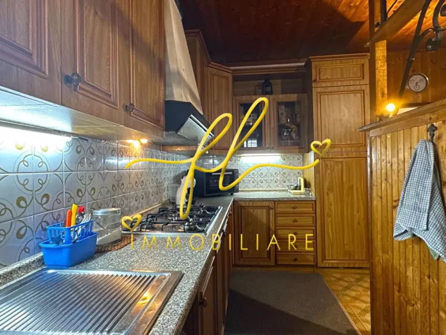 Immagine 8 di Villa in vendita  a Cecina