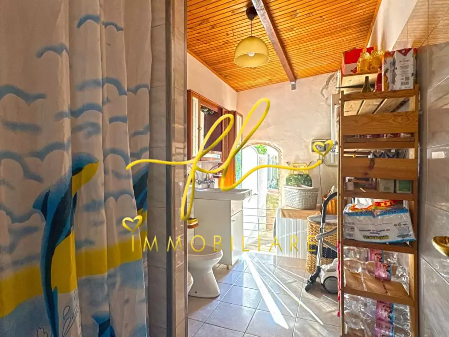 Immagine 20 di Villa in vendita  a Cecina